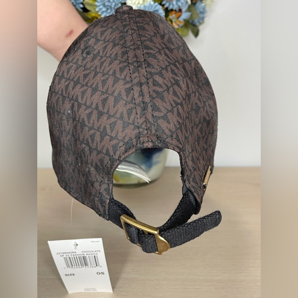 Baseball Cap - Picture 2 of 4